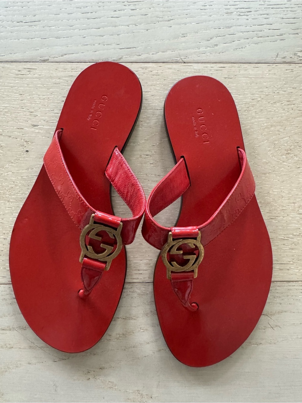 Gucci Marmont GG Thong Sandals EU 34.5 US 4.5 Red Leather Flat Flip Flop Slide
